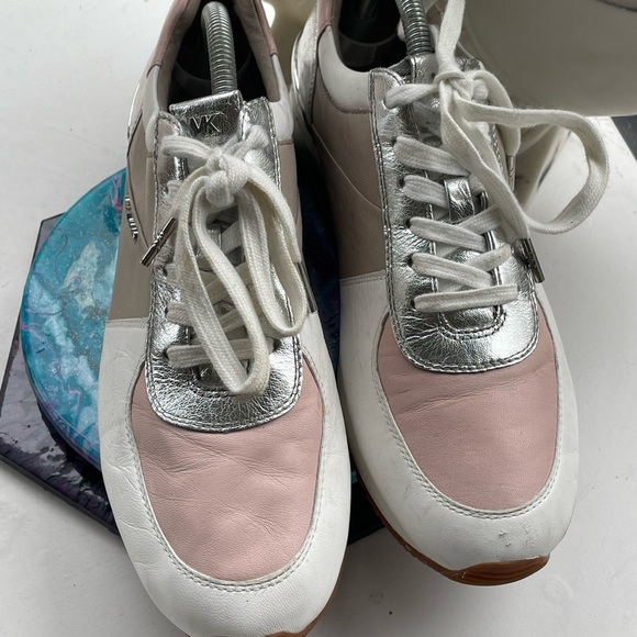 Michael Kors sz10 Allie Trainers White, Silver & Pink Lace-Up Sneakers - Picture 2 of 10